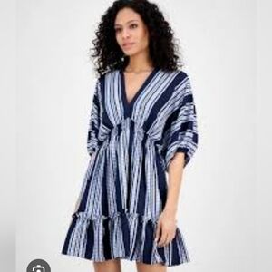 Taylor Blue Patterned V Neck Short Dress Size 2